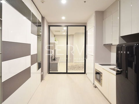 Bright Studio with Partition Perfect Location BTS Phloen Chit & Central Embassy / For Rent-Noble Ploenchit