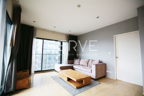 Corner Unit 1 Bed with Bathtub Nice Room and Nice Location Next to BTS Thong Lo / For Rent-Noble Remix