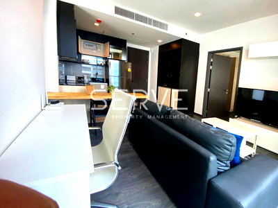 Condos for sale : 1 Bed Large Room 45 sq.m. Good Location BTS Asok 250 m. & MRT Sukhumvit 200 m. / For Rent & For Sale-Edge Sukhumvit 23