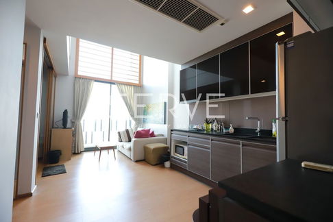 Duplex 2 Beds 2 Baths Nice Room High Fl. 20+ Good Location BTS Thong Lo 100 m. / Condo For Rent-Keyne By Sansiri