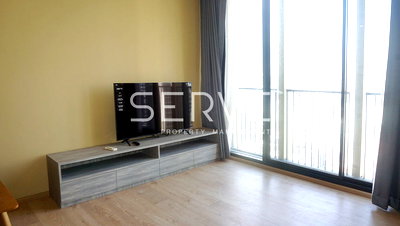 คอนโดให้เช่า : Large room 1 Bed High Fl. 25+ Good Location Close to  BTS Asok & MRT Sukhumvit 550 m. / For Rent-Noble BE19 (โนเบิล บี19)