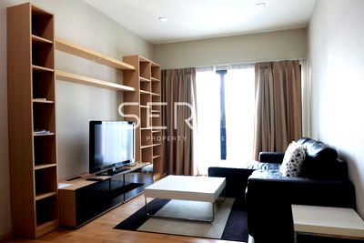 คอนโดให้เช่า : Large 1 Bed with Bathtub fully furnished Good location @BTS Ekkamai / Condo For Rent-Noble Reveal