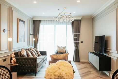 Luxury & Modern Style 2 Bed 155 Sq.m Close to BTS Ekkamai 100 m. / Condo  For Rent-Nusasiri Grand