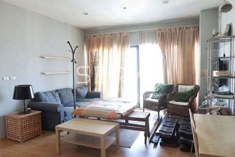 1 Bed with Bathtub Unit with City View Good location @BTS Ekkamai / Condo For Rent -Noble Reveal
