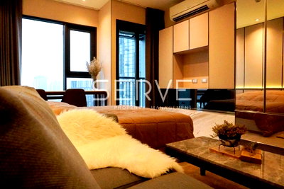 ขายคอนโด : Modern Style Studio High Fl. 15+ Shuttle bus to BTS Thong Lo 350 m. / Condo For Sale-Rhythm Sukhumvit 36 38 (ริทึม สุขุมวิท 36 38)
