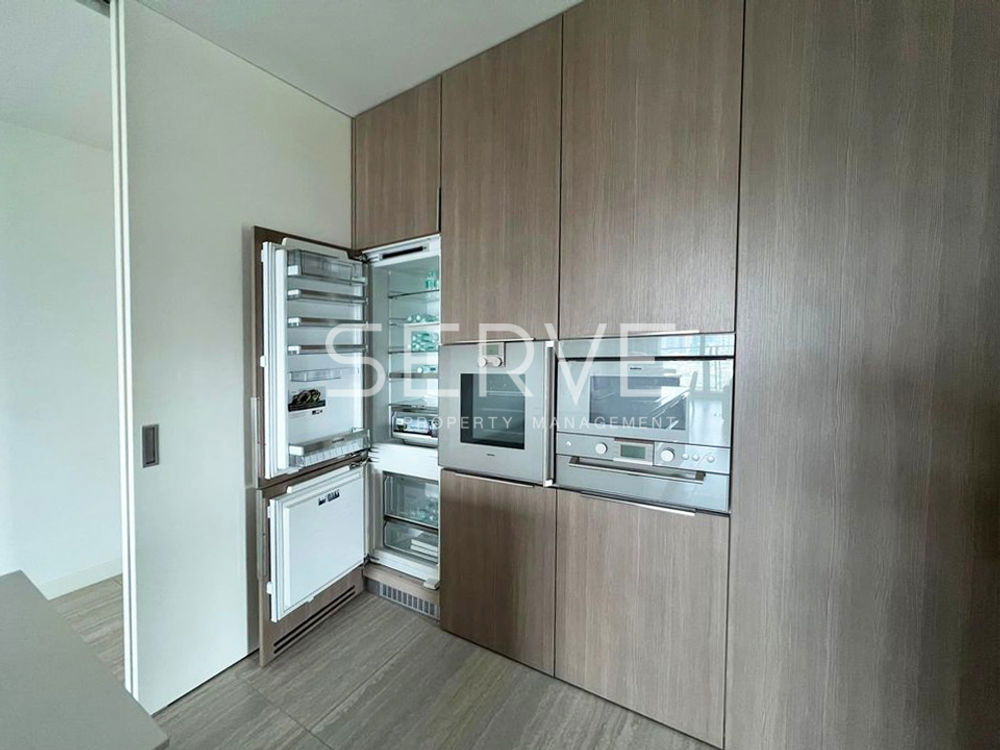 picture Corner Unit 3 Beds 4 Baths with Bathtub Open View 198 Sq.m. High Fl 20+ BTS Ratchadamri 300 m.-185 Rajadamri (185 ราชดำริ) - 10/14