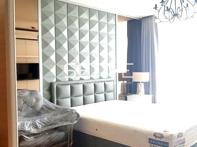 Condos for sale : Studio with Garden view Good Location BTS Phrom Phong / Sell with Tenant-Park 24