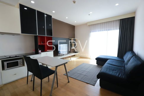 Large 1 Bed with Bathtub fully furnished Good location @BTS Ekkamai / Condo For Rent-Noble Reveal
