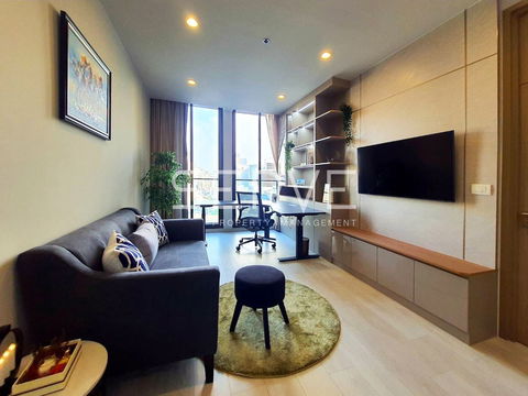 Nice Room 1 Bed High Fl. 10+ Perfect Location Next to BTS Phloen Chit / Condo For Rent-Noble Ploenchit