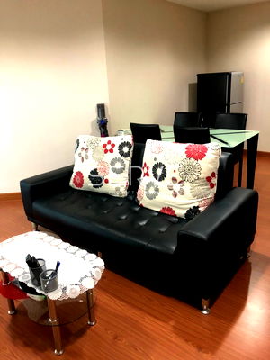 ขายคอนโด : 1 Bed with Bathtub Large Room Good Location MRT Phra Ram 9  500 m. and CentralPlaza / For Sale-Belle Grand Rama 9