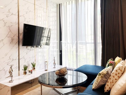 Hot Price !! Corner Unit 2 Beds Good Location BTS Asok & MRT Sukhumvit 550 m. / For Rent & For Sale-Noble Recole Sukhumvit 19