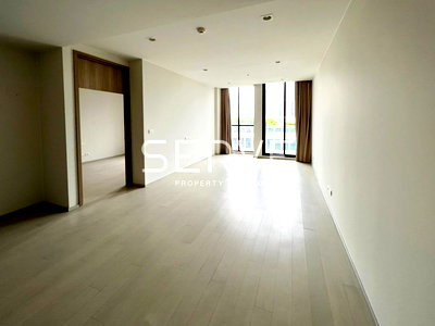ขายคอนโด : 1 Bed High Fl. 10+ Swimming Pool View Perfect Location Next to BTS Phloen Chit / For Sale-Noble Ploenchit