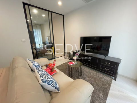Studio with Partition Swimming Pool View South Side Perfect Location BTS Phloen Chit / For Rent -Noble Ploenchit