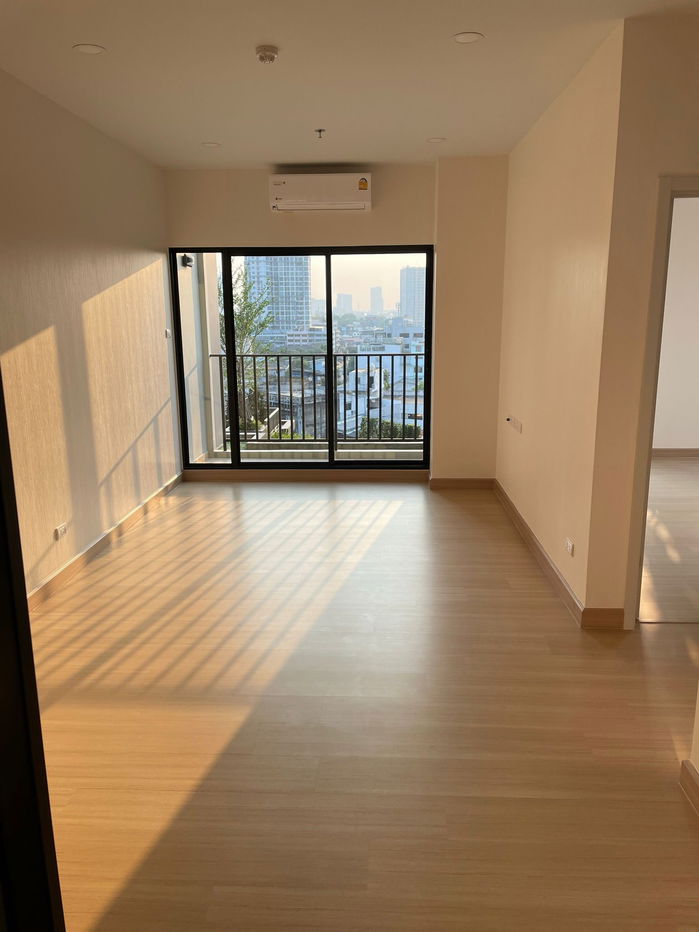 picture 2-BR Condo at Supalai Loft Prajadhipok-Wongwian Yai near BTS Wongwian Yai (ID 975527) - 1/6