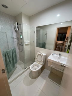 (18733) Life Pinklao