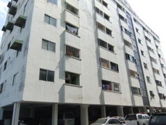 Bangkhae Condo Residence - Image 2/3