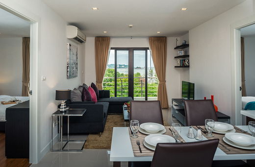 Project Golden Coast Sriracha Phase 2 Picture - 2/6