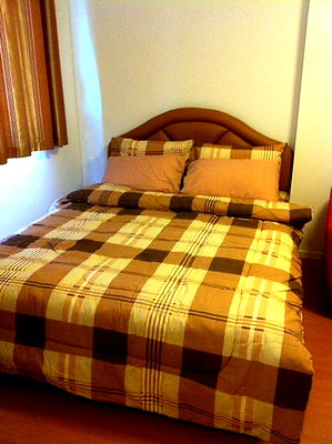 คอนโดให้เช่า : ให้เช่า ลุมพินีชลบุรี คอนโด: (ตัวเมืองชลบุรี ถนนสุขุมวิท) ดี ราคาถูกเพียง 4000 บาท