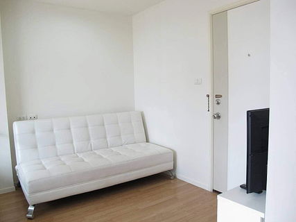 รูปภาพ ให้เช่าคอนโด ลุมพินี รามคำแหง60/2 ขนาด 22.5 ตรม ตึกC ชั้น 10 เฟอไฟครบ 7500 บาท