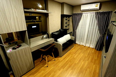 คอนโดให้เช่า : คอนโดให้เช่าใกล้เซนทรัลบางนา ลุมพินีเพลส บางนา กม3 ขนาด26 ตึก A ชั้น 8 สวยมาก