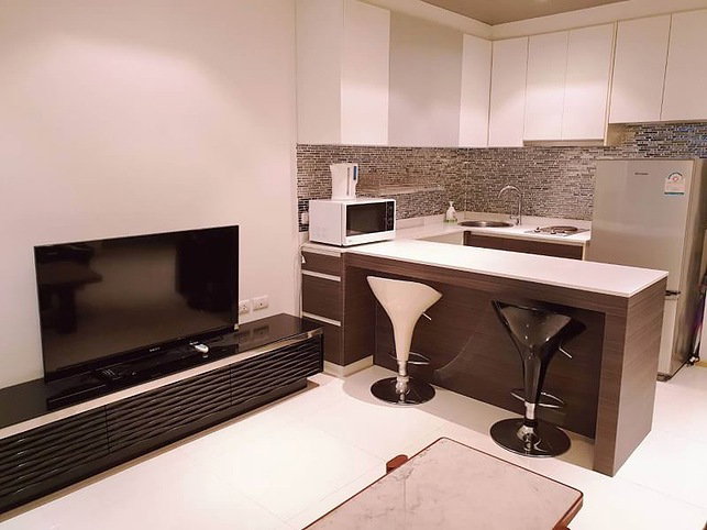 picture For rent The Gallery Condominium Ready to move in - 8/18