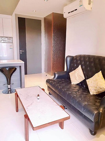 picture For rent The Gallery Condominium Ready to move in - 11/18