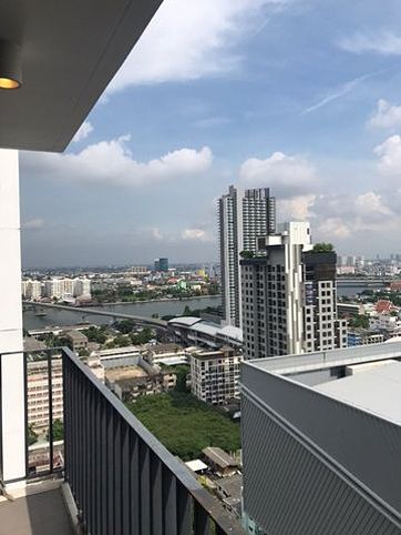 picture  For rent THE TREE INTERCHANGE Ready to move in  - 7/8