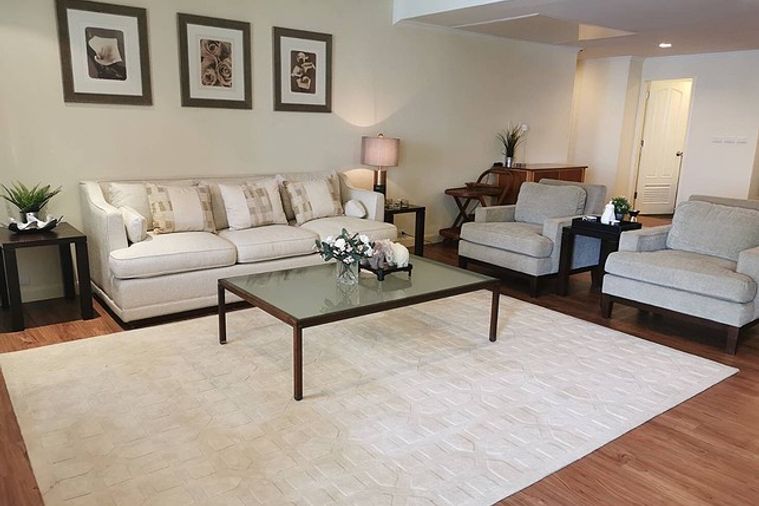 ให้เช่า Las Colinas. 2นอน 185ตร.ม. ว่างพร้อมอยู่ Line id: @pfagent