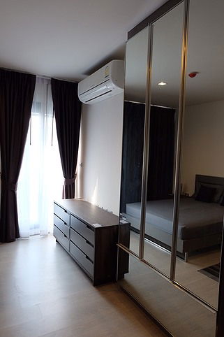 รูป ให้เช่าคอนโดริทึ่ม สุขุมวิท 36 - 38 (Rhythm Sukhumvit 36 - 38) เฟอร์ครบ + พร้อมอยู่ - รูปที่ 4/7