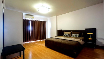 Condos for rent : Eastern Tower Codominium 2 bed 115 Sq.m  S06-0586