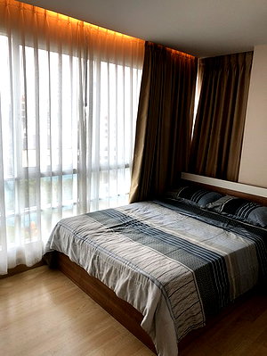 คอนโดให้เช่า : ให้เช่าคอนโด Emerald Residence รัชดา ตึก A ชั้น 7 เฟอร์ครบ พร้อมอยู่ (Line: @lifeland)