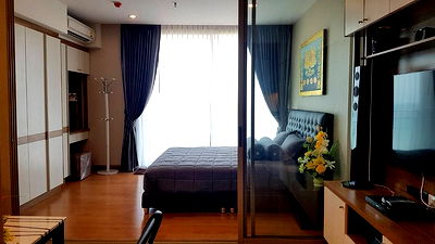 คอนโดให้เช่า : คอนโด มารีน่า เบย์ ฟร้อนท์ วิวทะเล ให้เช่า