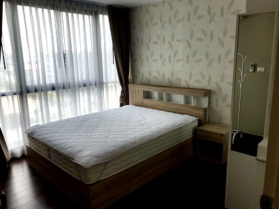 Condos for rent : BankokBangkok Feliz Sathorn - Taksin
