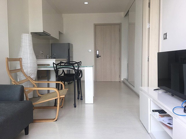 รูป Rhythm สุขุมวิท 42 ให้เช่า, 35 ตรม, 1 bedroom ชั้น 21 เพียง 25,000 เท่านั้น - รูปที่ 8/16