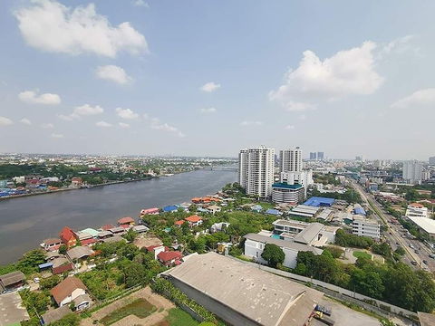 AT069 Special Deal!!  For  rent  Condo LUMPINI VILLE PHIBULSONGKHRAM  RIVERVIEW