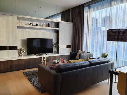 รูปภาพ for rent Saladaeng One. 1bed 56sqm. Line id: @pfagent