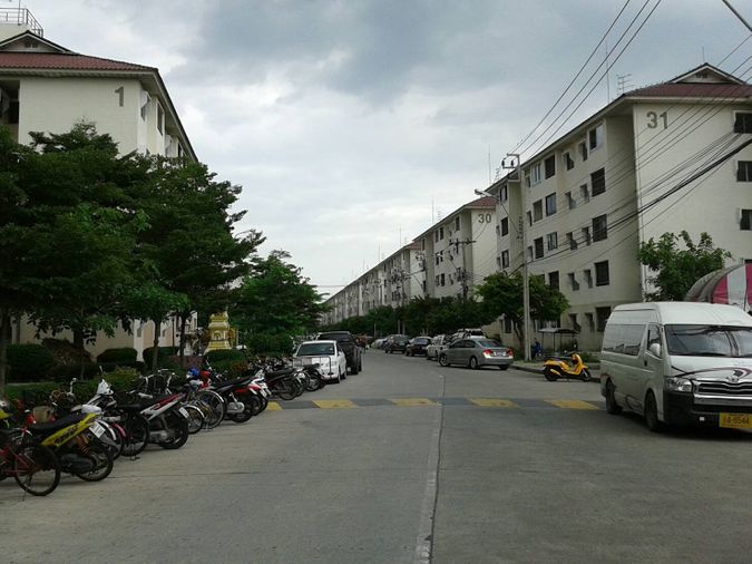 Baan Eua Arthorn Hathai Rat