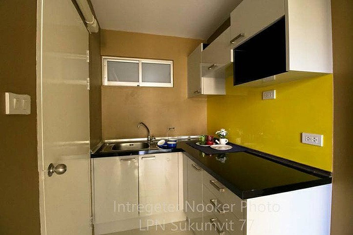 picture Lumpini Center Sukhumvit 77 CONDO FOR RENT 8500 BAHT PER MONTH - 5/5