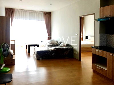 Condos for rent BTS Victory Monument : Good Price Large Room 1 Bed with Bathtub Good Location BTS Phaya Thai at Noble Revent Condo / Condo For Rent