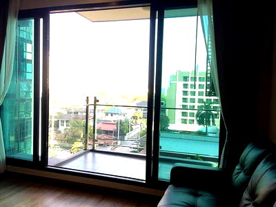 Condos for rent : Ladda Plus Condo new condo near the mall in the City of Sriracha