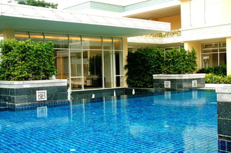 Hampton Thonglor 10
