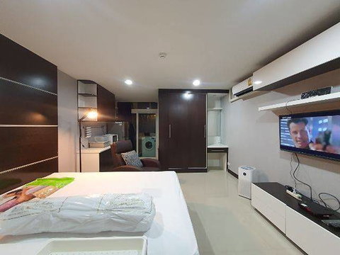 Sathorn Residence for rent