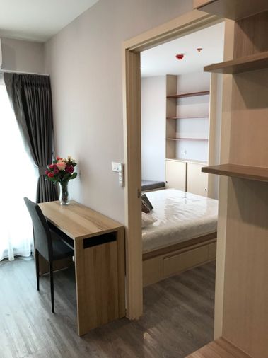 ให้เช่าคอนโดริชพาร์ค @ ทริปเปิ้ล สเตชั่น 27 ตร.ม. ห้องใหม่ แต่งสวย ใกล้แอร์พอร์ตลิ้งค์หัวหมาก