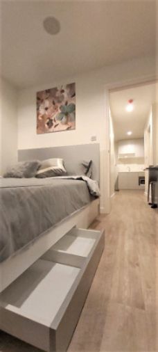2-bed condo for rent, 35 sqm, H2 Stone