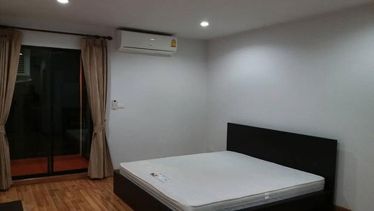 รูปภาพ ให้เช่าคอนโด Regent Home15 มีเฟอร์นิเจอร์ + เครื่องใช้ไฟฟ้าครบ