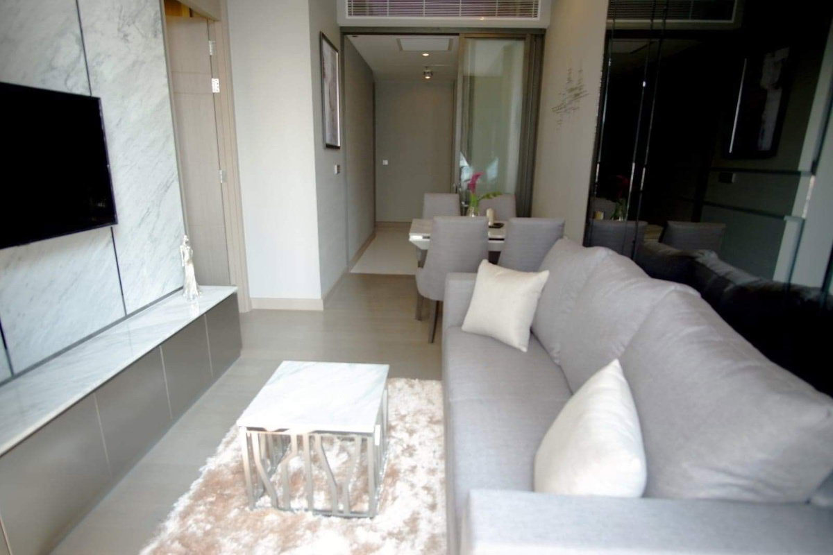 picture The Esse singha complex @mrt Petchaburi - 2/9