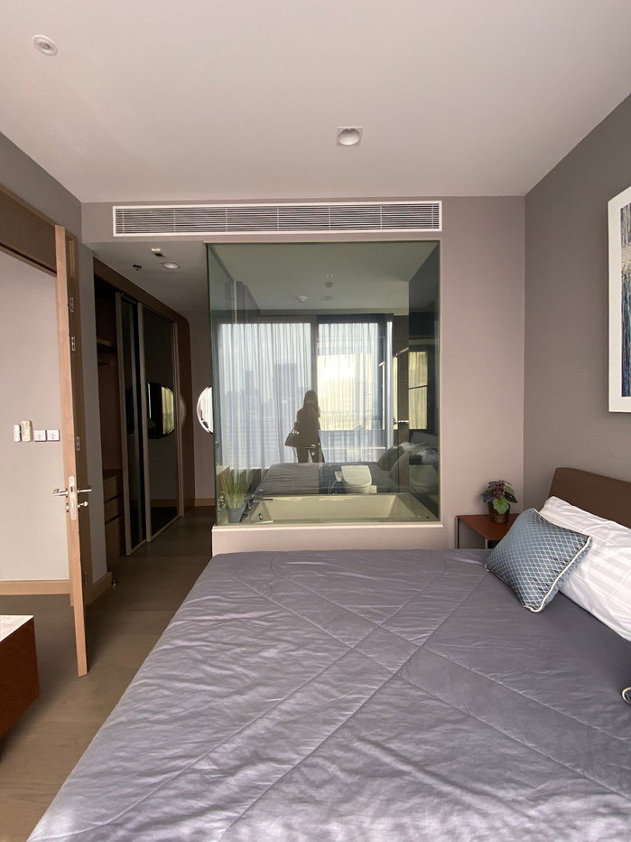 picture The Esse singha complex @mrt Petchaburi - 3/13
