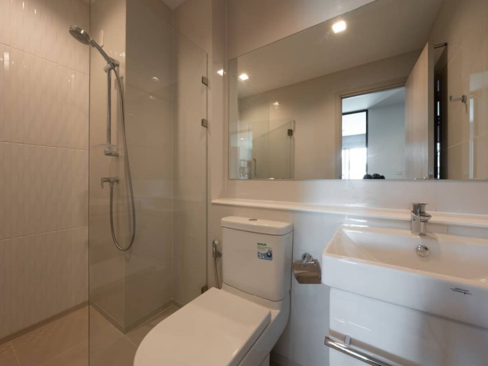 รูป For rent : Condo Life one wireless @bts Plonechit - รูปที่ 11/11