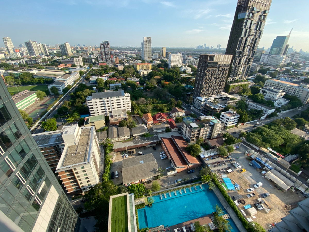 รูป ขาย สิริ แอท สุขุมวิท  ขนาด 2 ห้องนอน 70 ตร.ม. ชั้น 24 วิวสระว่ายน้ำ ทิศใต้ วิวดี ลมดี ห้องหรูแต่งหลายแสน - รูปที่ 21/26