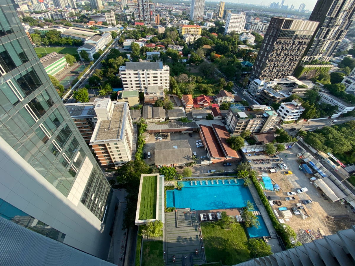 รูป ขาย สิริ แอท สุขุมวิท  ขนาด 2 ห้องนอน 70 ตร.ม. ชั้น 24 วิวสระว่ายน้ำ ทิศใต้ วิวดี ลมดี ห้องหรูแต่งหลายแสน - รูปที่ 22/26